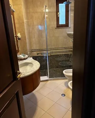 Hotel Dinasty