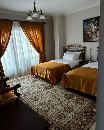 Dinasty Hotel