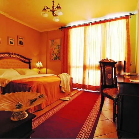 Hotel Dinasty