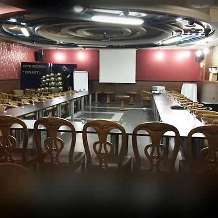 Dinasty Hotel