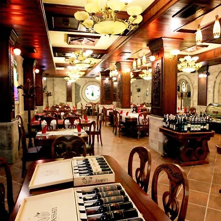 Dinasty Hotel 4*