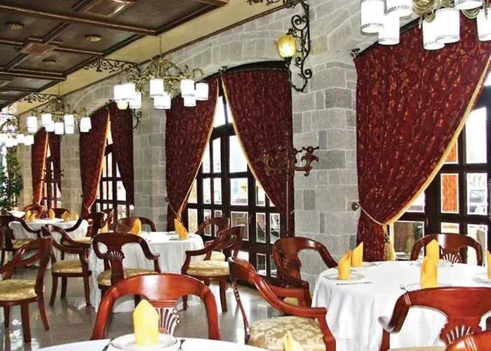 Szálloda Dinasty 4*