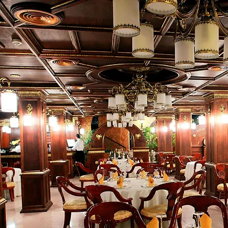 酒店 齐气酒店 地拉那