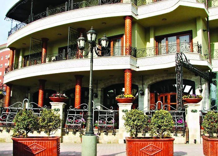 Dinasty Hotel Tirana